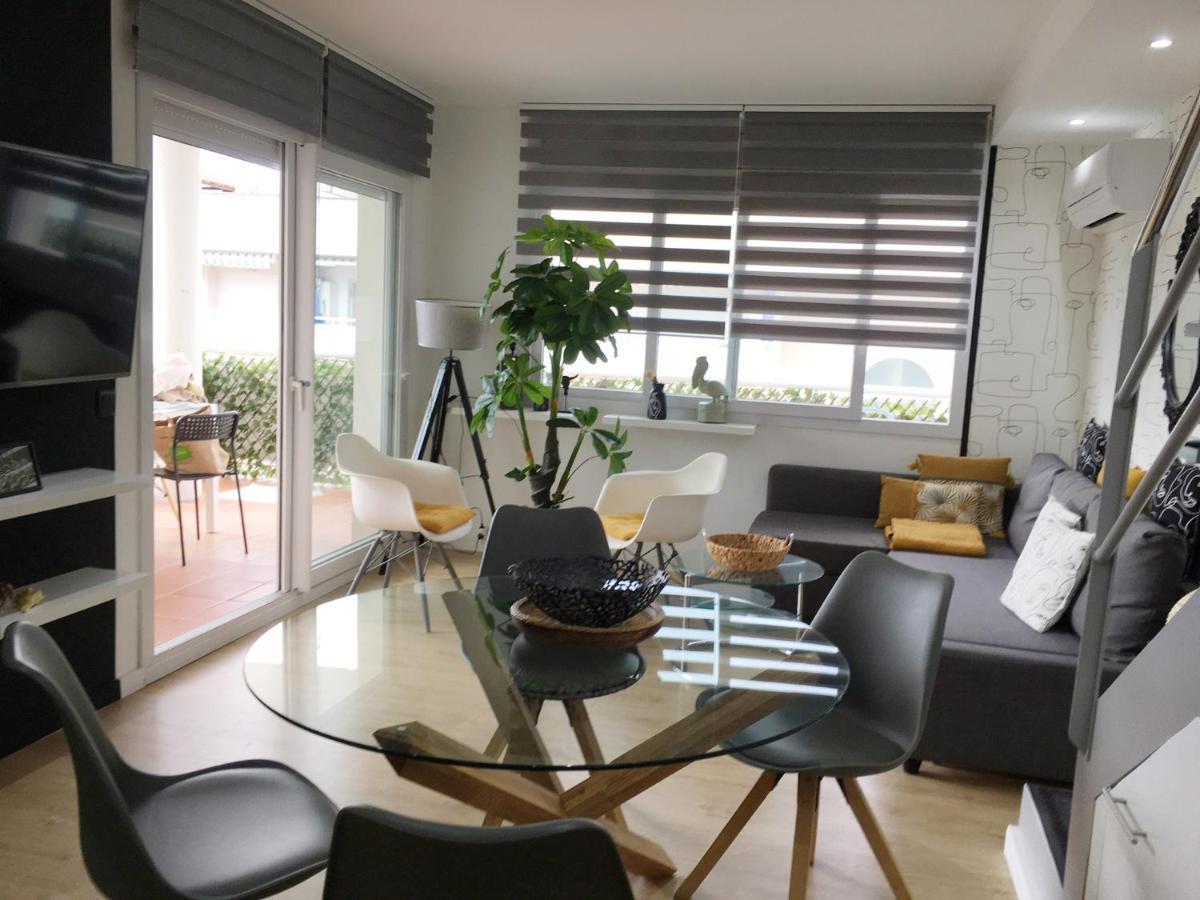 Superbe Appartement Avec Solarium Et Piscine Communautaire Roses Esterno foto